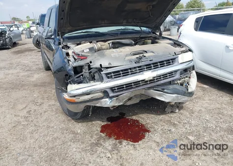 2002 Chevrolet Silverado 1500 Lt из США, поврежденный, VIN 2GCEC19TX21318683